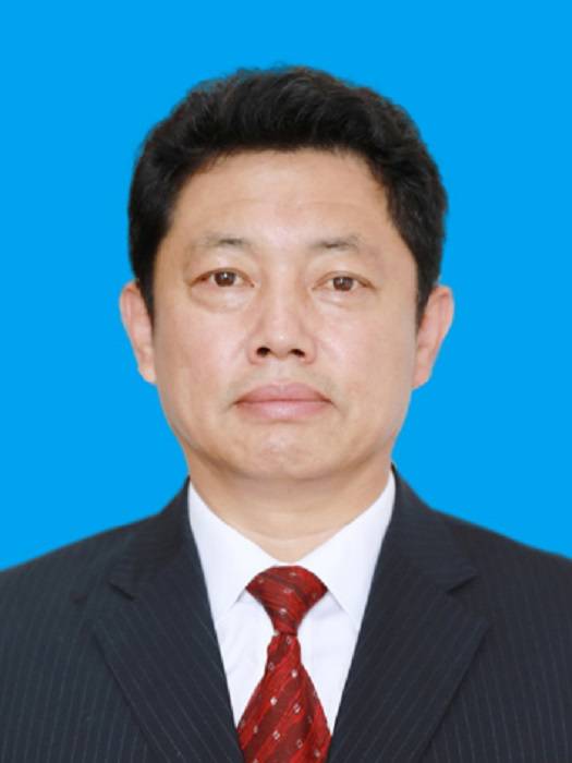 徐强（吉林省长春市九台区副区长、长春市公安局九台区分局局长）
